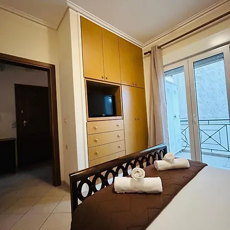 Basis Apartment Karpenisi Exterior photo