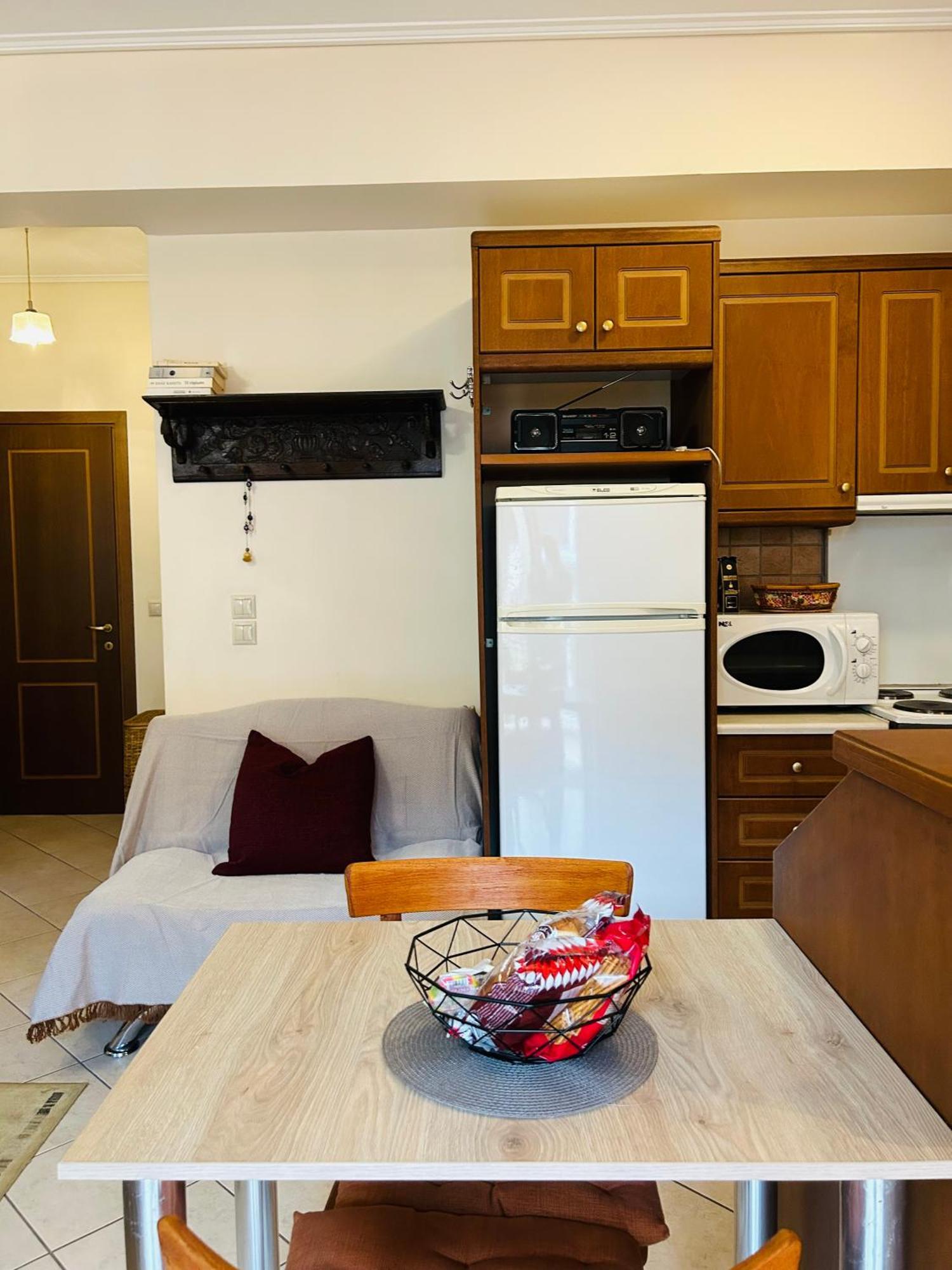 Apartment Basis Karpenisi