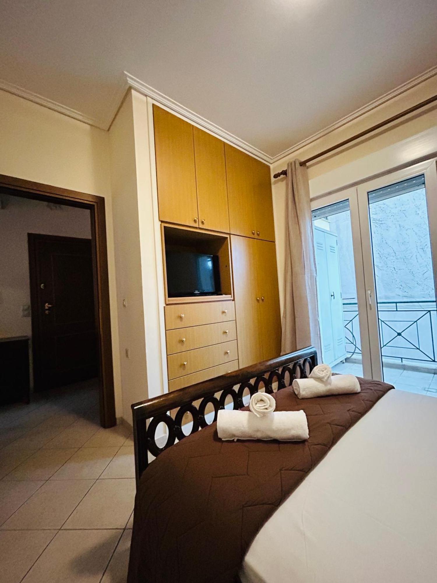 Apartment Basis *