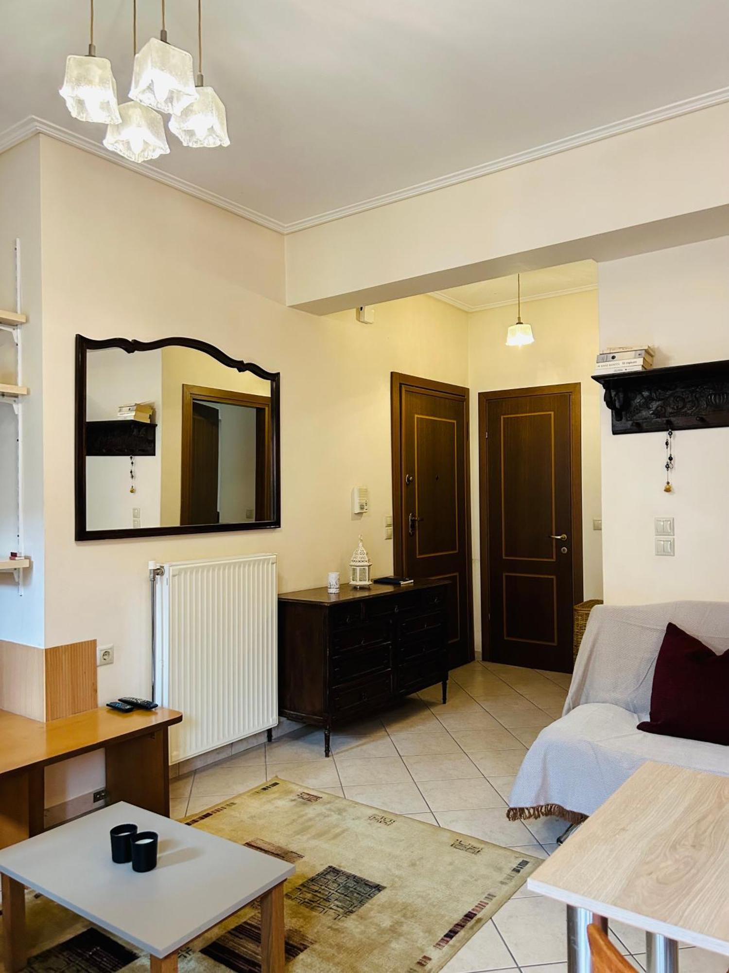Apartment Basis Karpenisi